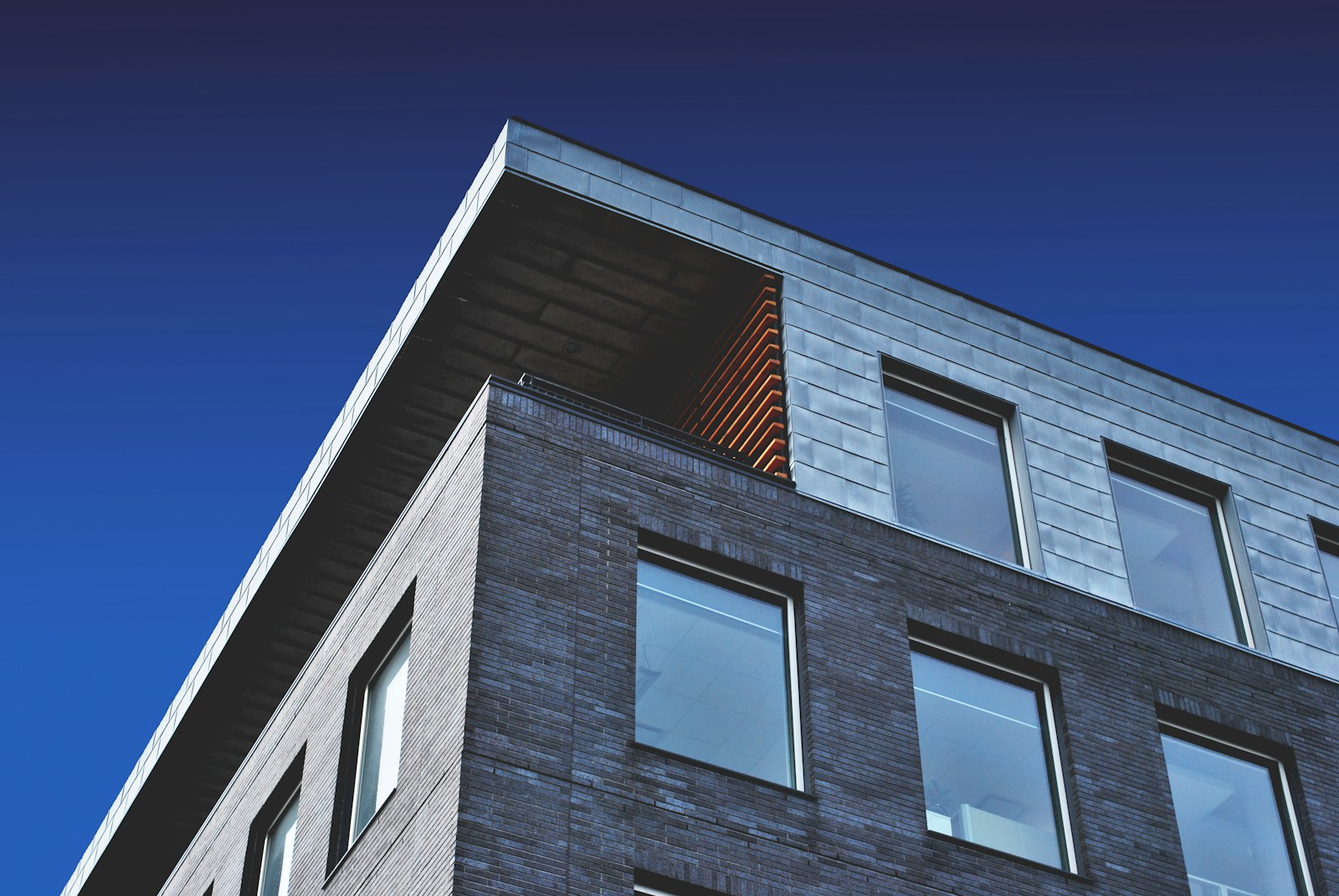 Mixed-use commercial real estate